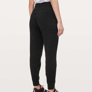 Lululemon Warm Down Jogger II 28" Size 4 Black Mid-Rise Relaxed Fit
